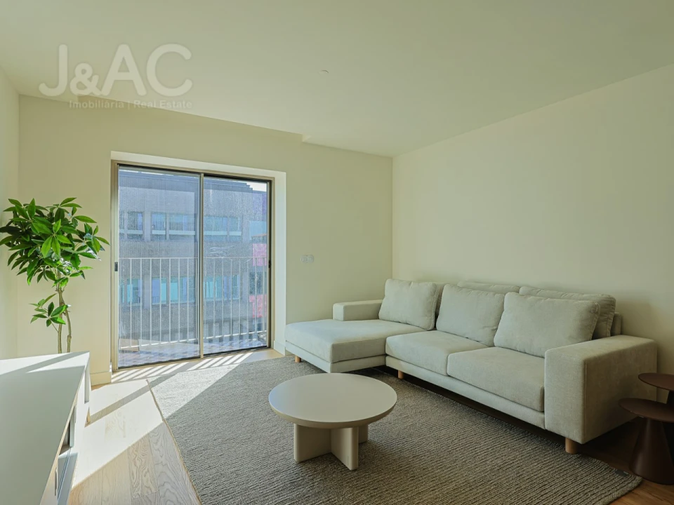 Apartamento T2 para Venda em Santo António Foto 3