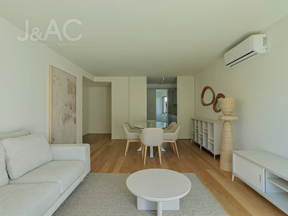 Apartamento T2 para Venda em Santo António Foto 4