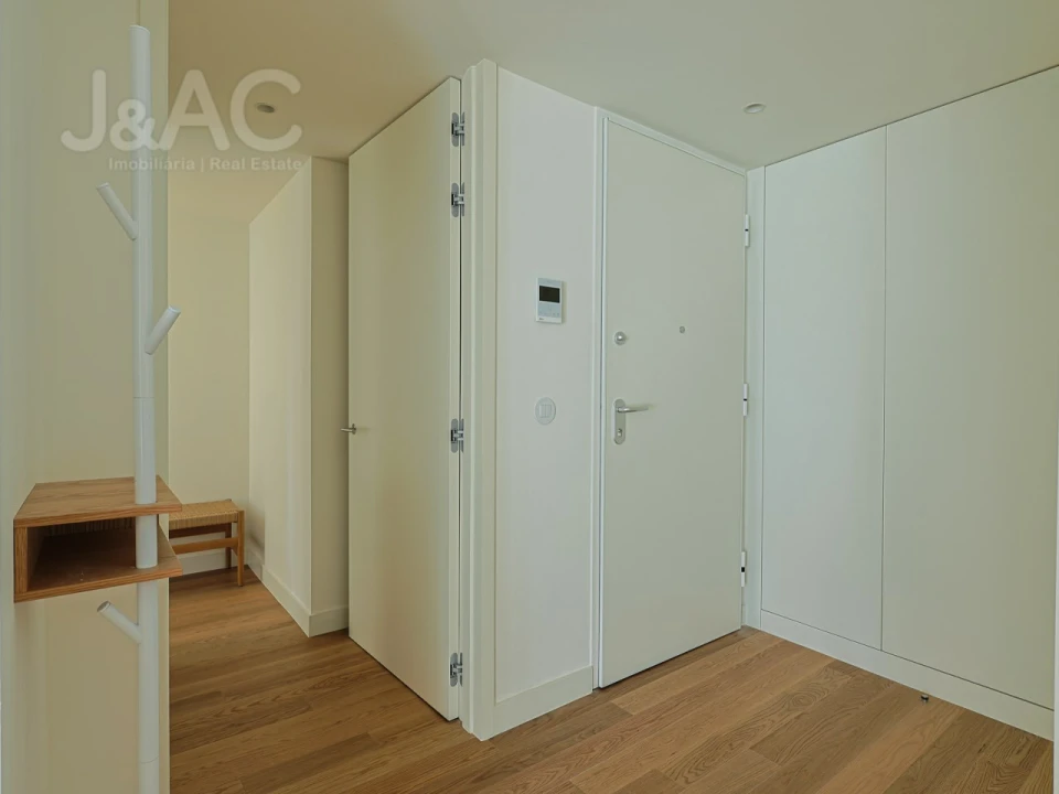 Apartamento T2 para Venda em Santo António Foto 7