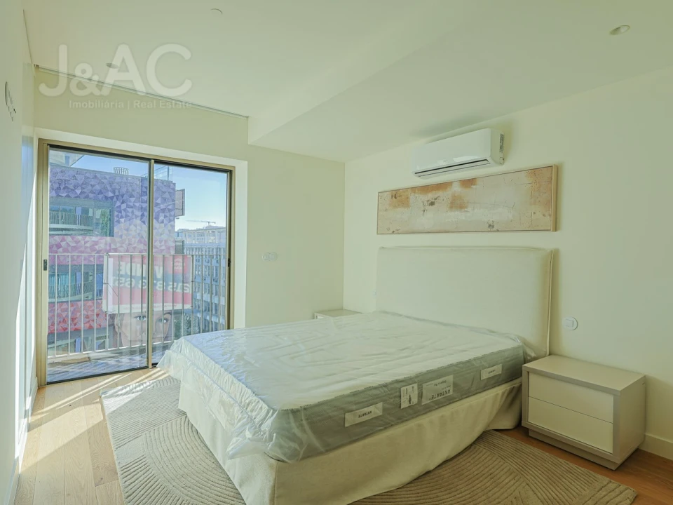 Apartamento T2 para Venda em Santo António Foto 14