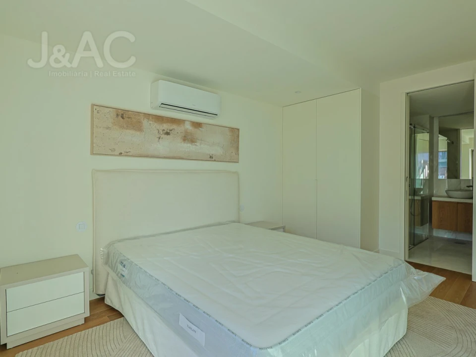 Apartamento T2 para Venda em Santo António Foto 15