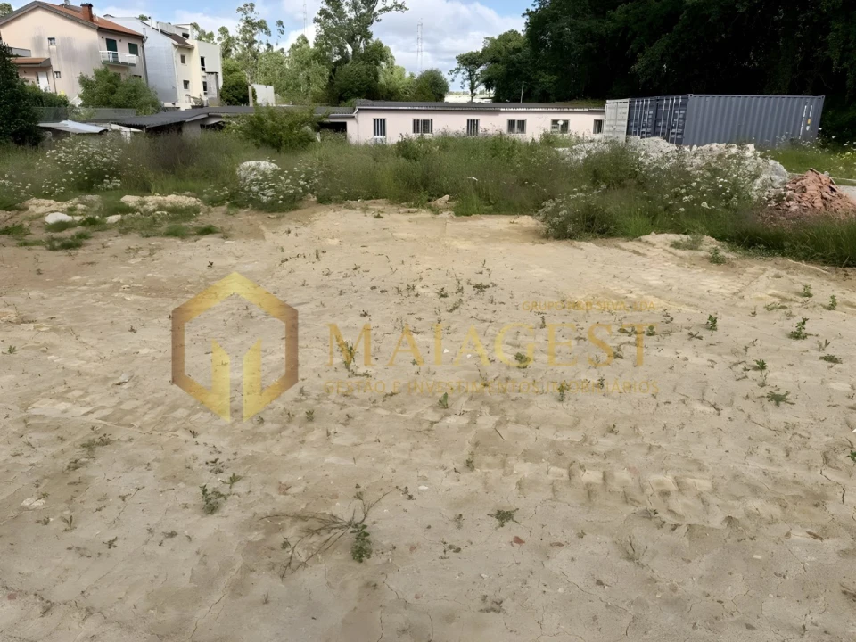 Armazém para Arrendamento em Serzedo e Perosinho Foto 4