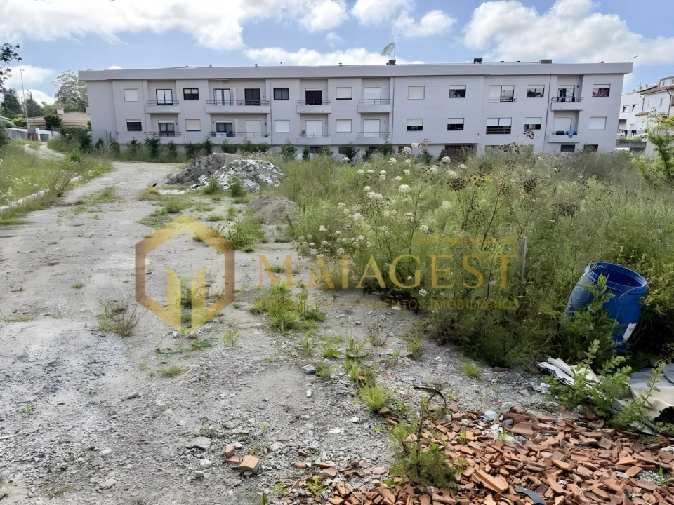 Armazém para Arrendamento em Serzedo e Perosinho Foto 5