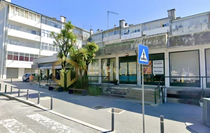 Loja para Venda em Mafamude e Vilar do Paraíso