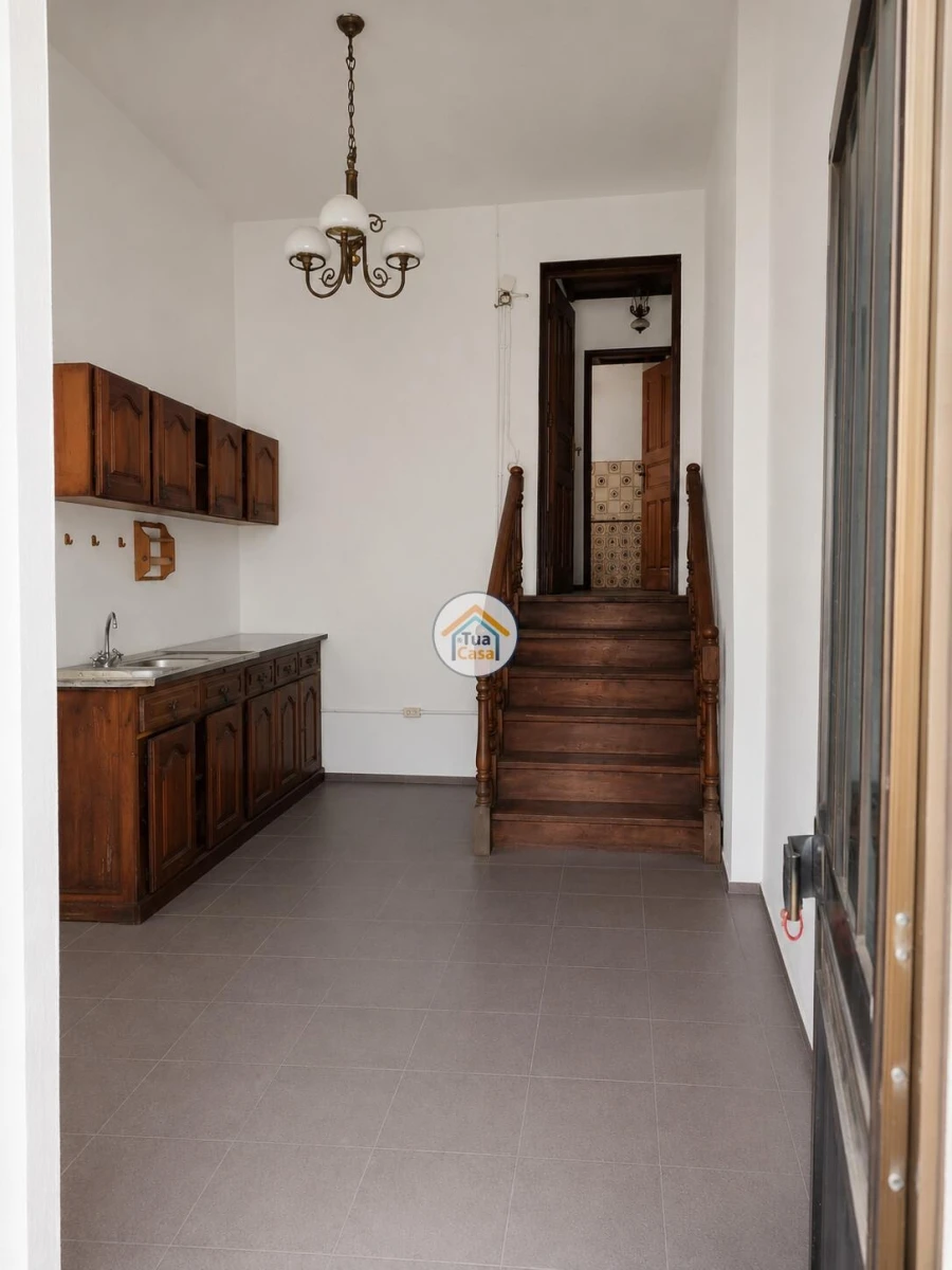 Moradia T2 para Venda em Vila Nova Foto 4