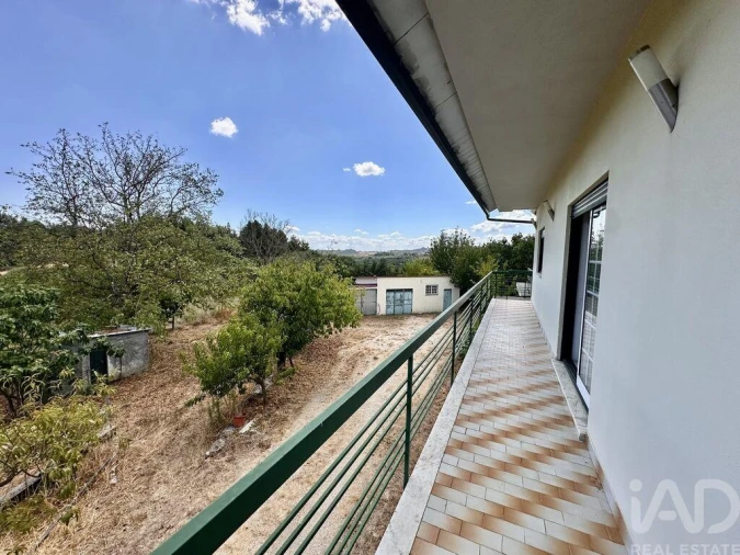 Moradia T5 para Venda em Povolide Foto 18