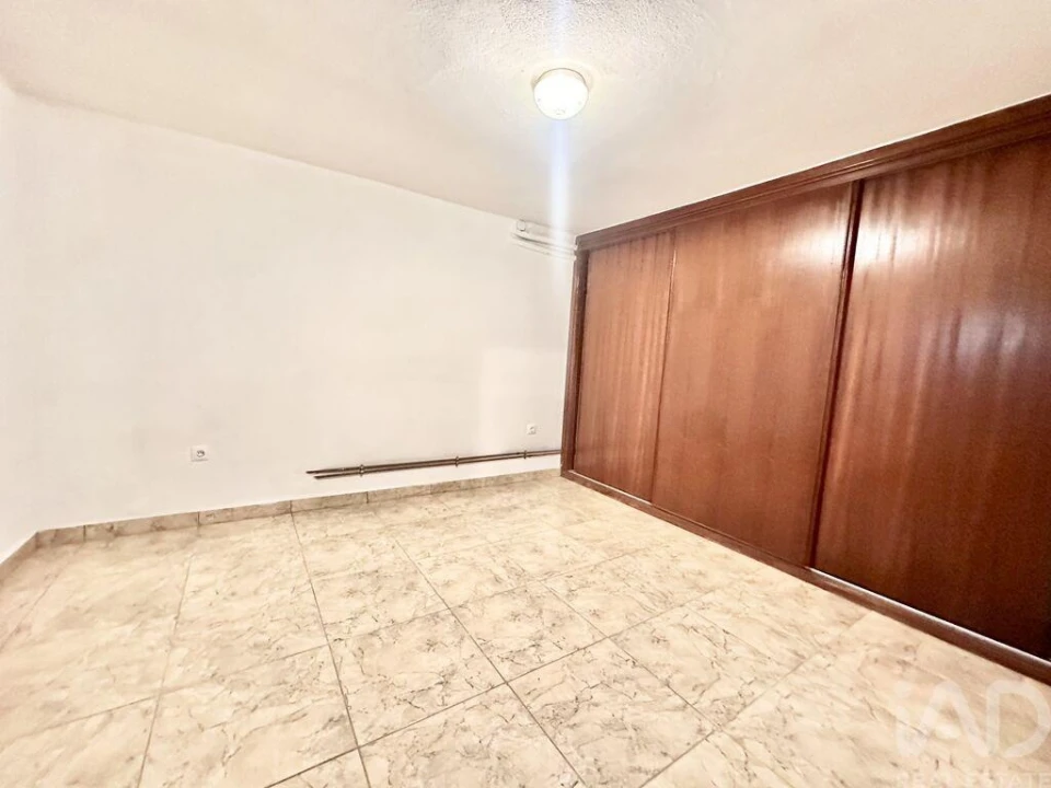Moradia T5 para Venda em Povolide Foto 14