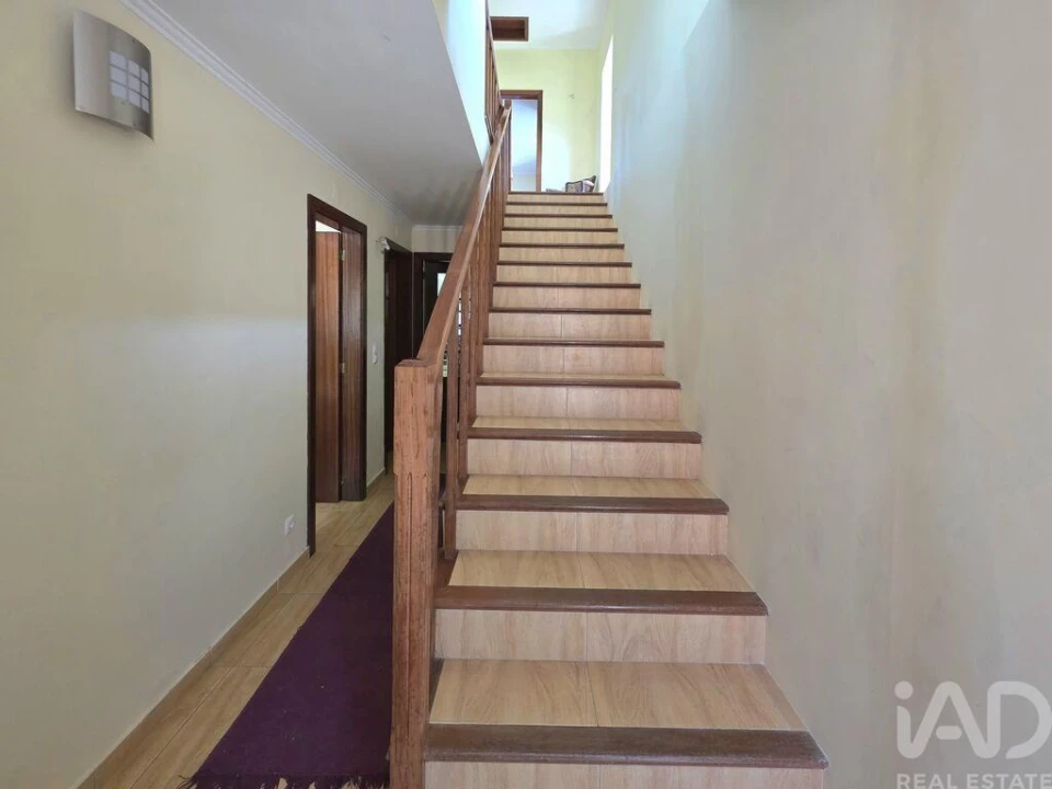 Quinta T4 para Venda em Riba de Ancora Foto 3