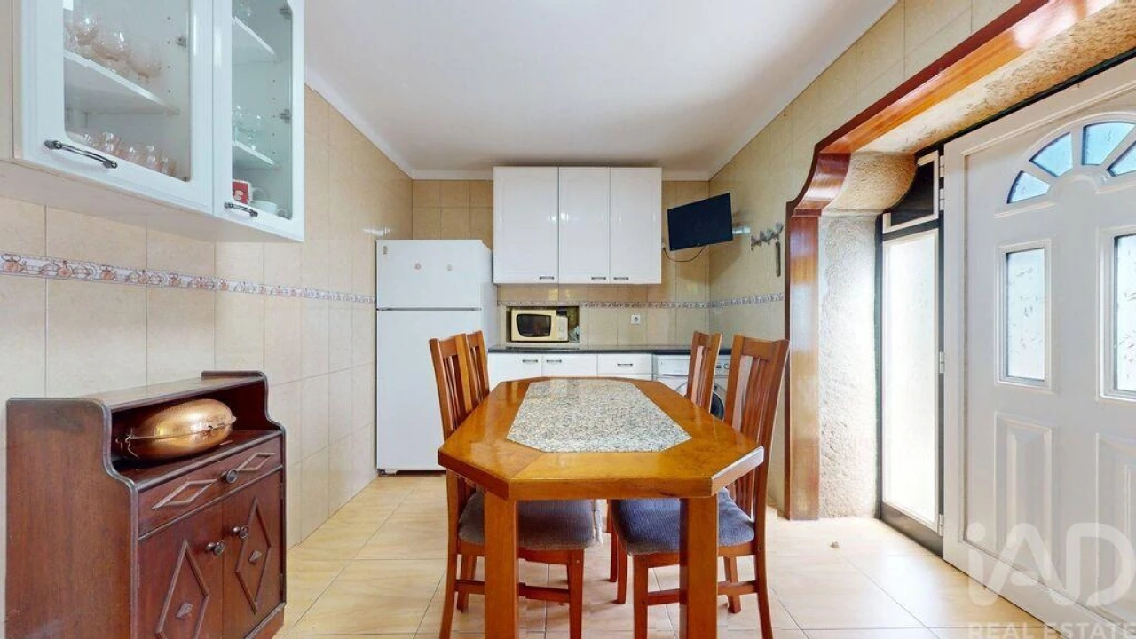 Quinta T4 para Venda em Riba de Ancora Foto 14