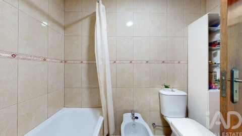 Quinta T4 para Venda em Riba de Ancora