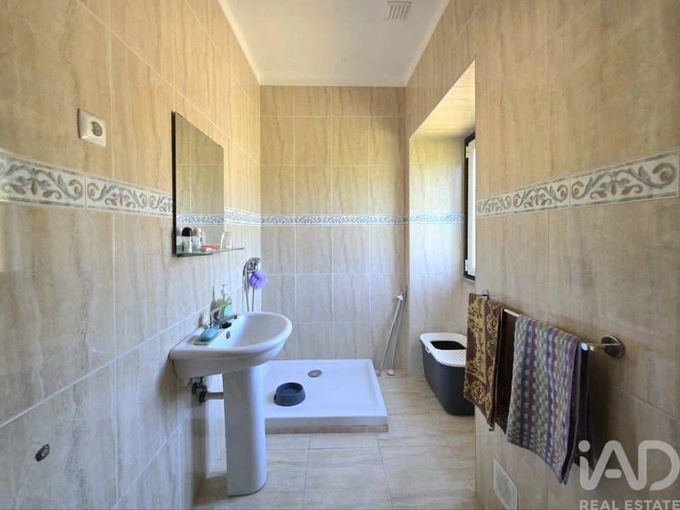 Quinta T4 para Venda em Riba de Ancora Foto 21