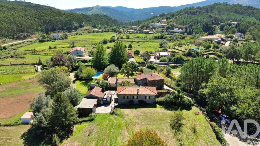 Quinta T4 para Venda em Riba de Ancora Foto 36