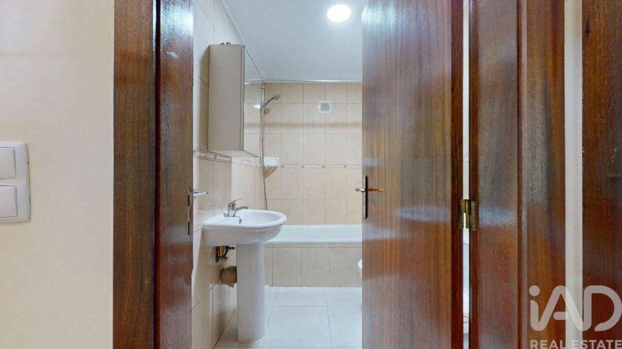 Quinta T4 para Venda em Riba de Ancora Foto 7