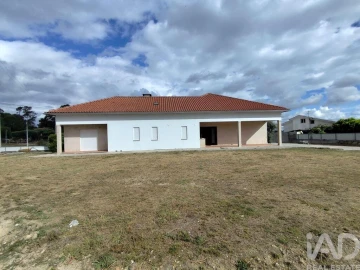 Moradia T3 para Venda em Midões