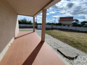 Moradia T3 para Venda em Midões