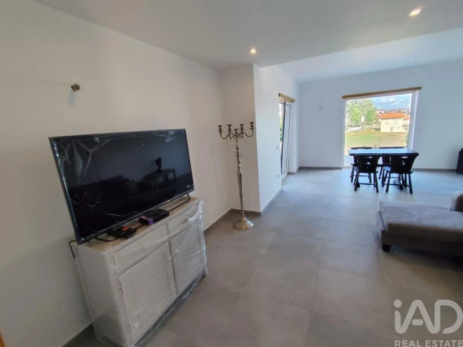 Moradia T3 para Venda em Midões Foto 17