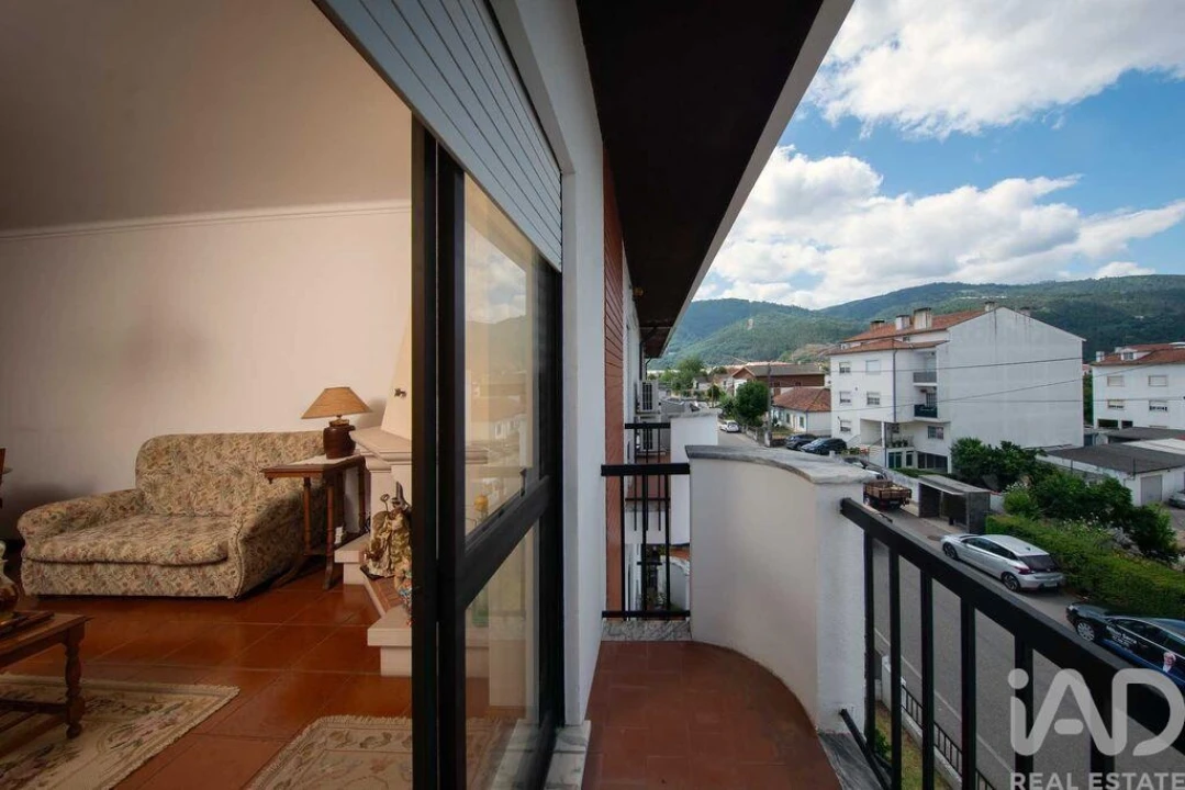 Apartamento T3 para Venda em Lousã e Vilarinho Foto 1