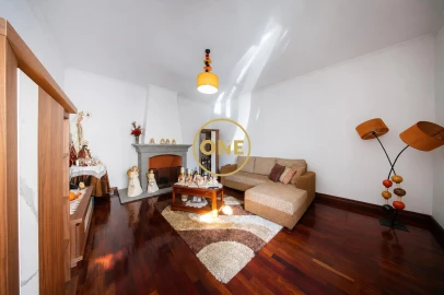 Moradia T4 para Venda em Ribeira Grande (Matriz)