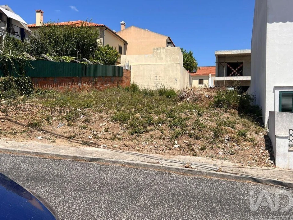 Terreno para Venda em Loures Foto 8