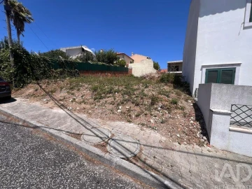 Terreno para Venda em Loures