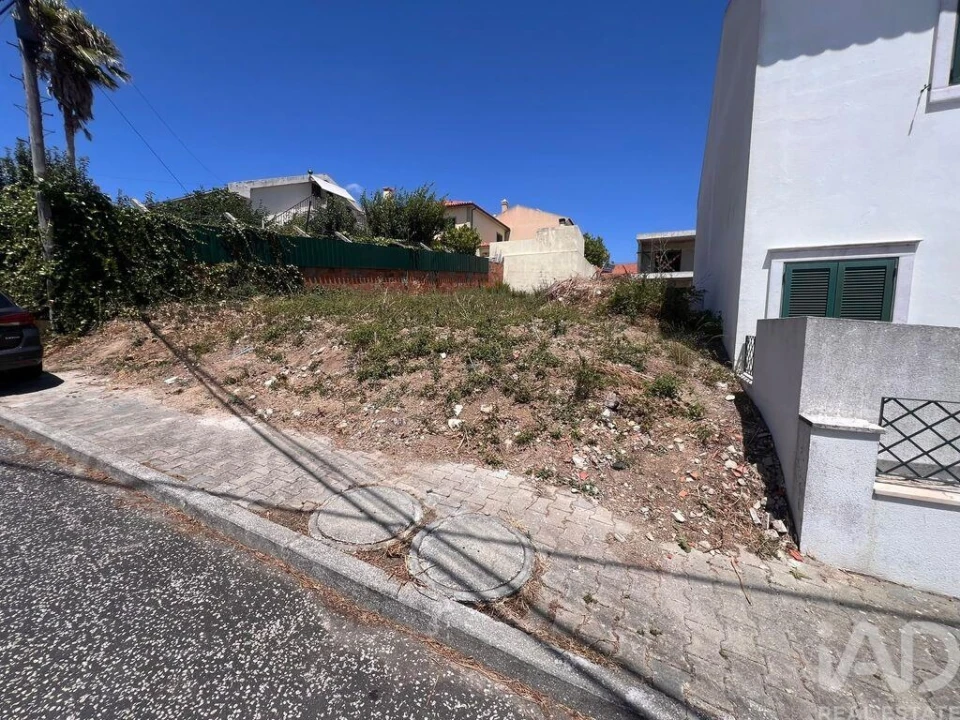 Terreno para Venda em Loures Foto 10