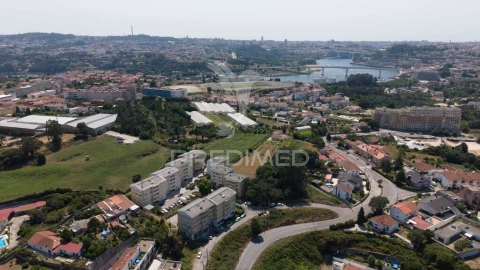 Apartamento T3 para Venda em Gondomar (São Cosme), Valbom e Jovim