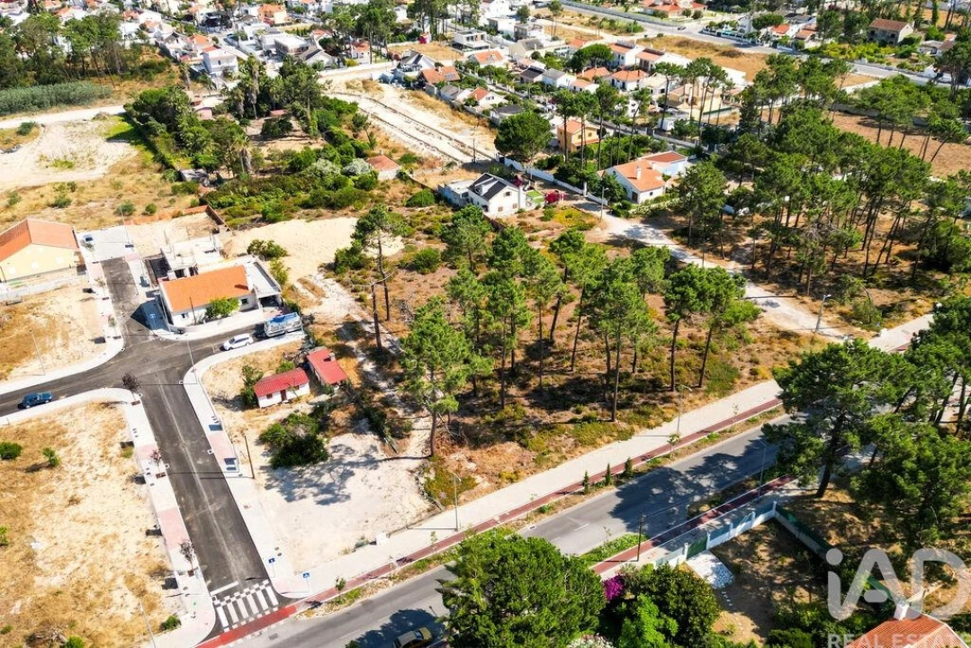 Terreno para Venda em Charneca de Caparica e Sobreda Foto 4