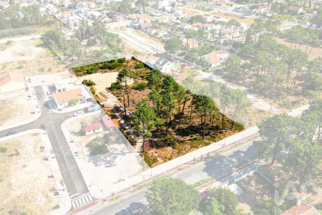 Terreno para Venda em Charneca de Caparica e Sobreda Foto 5