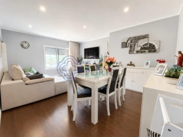 Apartamento T2 para Venda em Campo e Sobrado