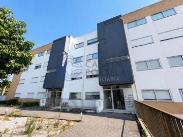 Apartamento T2 para Venda em Campo e Sobrado