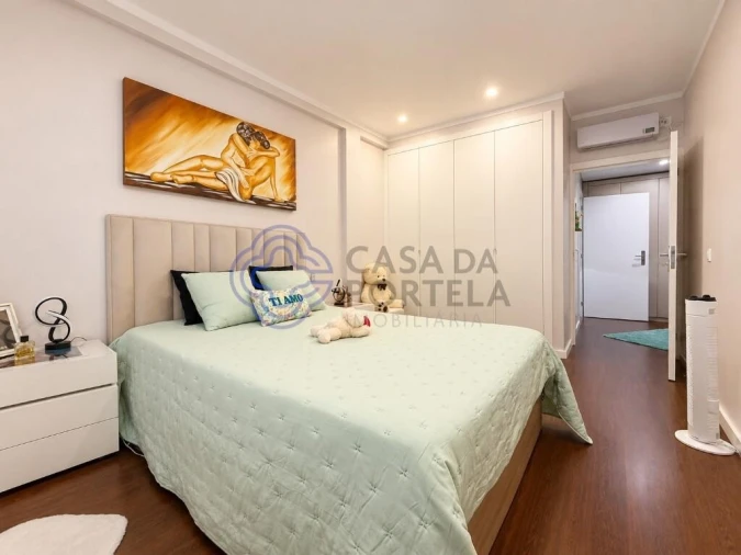 Apartamento T2 para Venda em Campo e Sobrado Foto 11