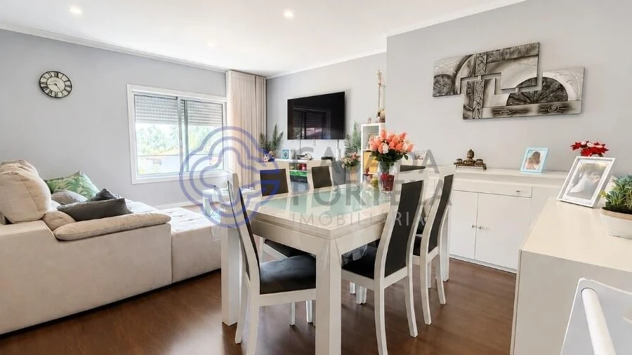 Apartamento T2 para Venda em Campo e Sobrado