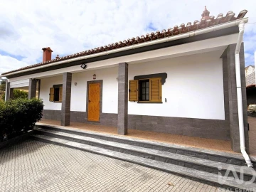 Moradia para Venda em Corte do Pinto