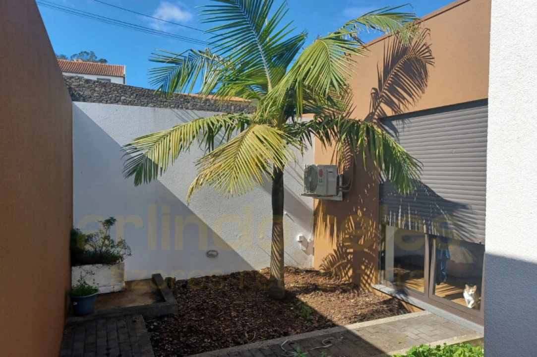 Moradia T4 para Venda em Posto Santo Foto 9