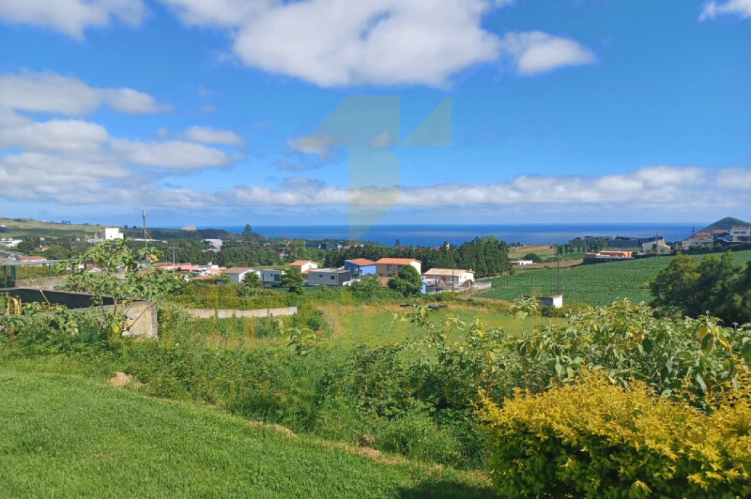 Moradia T4 para Venda em Posto Santo Foto 2