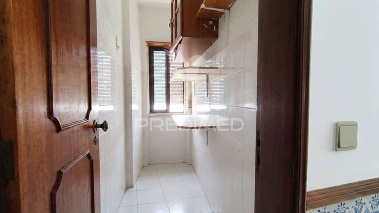 Apartamento T2 para Venda em Moita Foto 10
