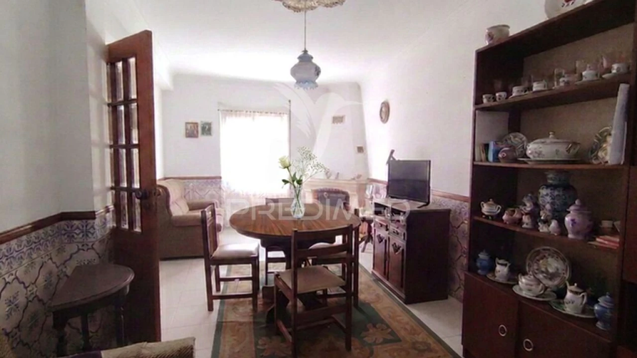 Apartamento T2 para Venda em Moita Foto 14