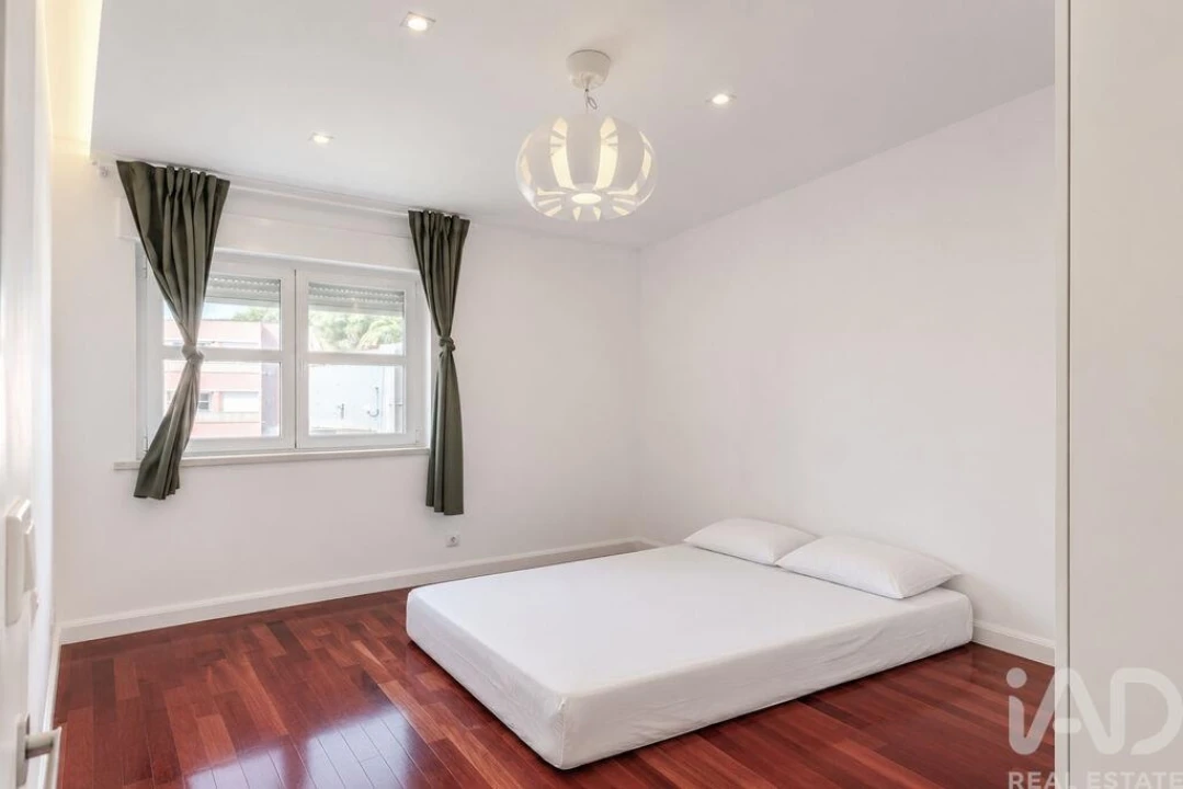 Apartamento T4 para Arrendamento em Lumiar Foto 15