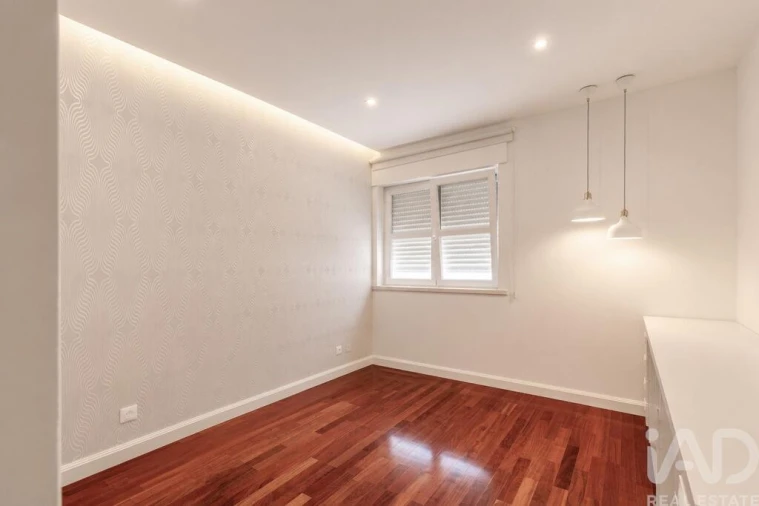 Apartamento T4 para Arrendamento em Lumiar Foto 13