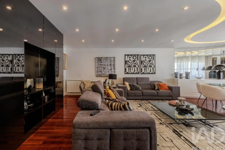 Apartamento T4 para Arrendamento em Lumiar Foto 2