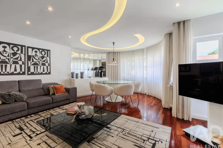 Apartamento T4 para Arrendamento em Lumiar Foto 3