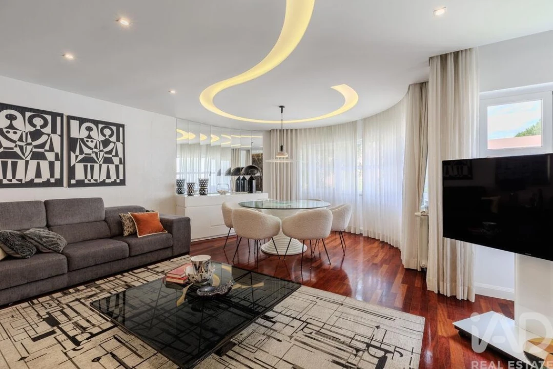 Apartamento T4 para Arrendamento em Lumiar Foto 3