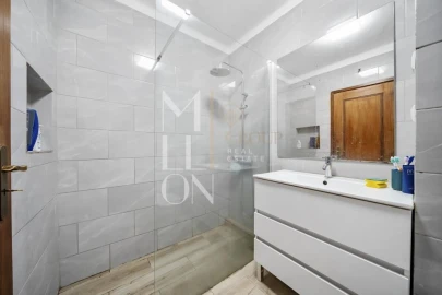 Apartamento T2 para Venda em Albufeira e Olhos de Água
