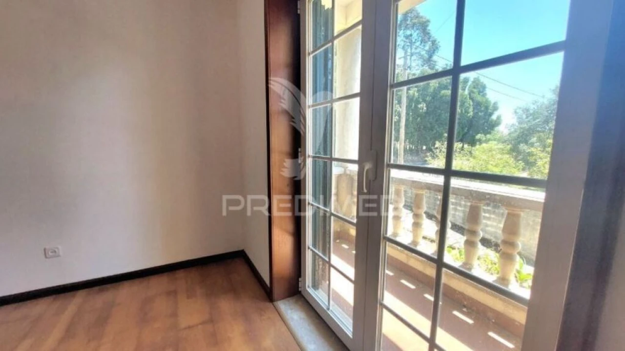 Apartamento T3 para Venda em Eixo e Eirol Foto 13
