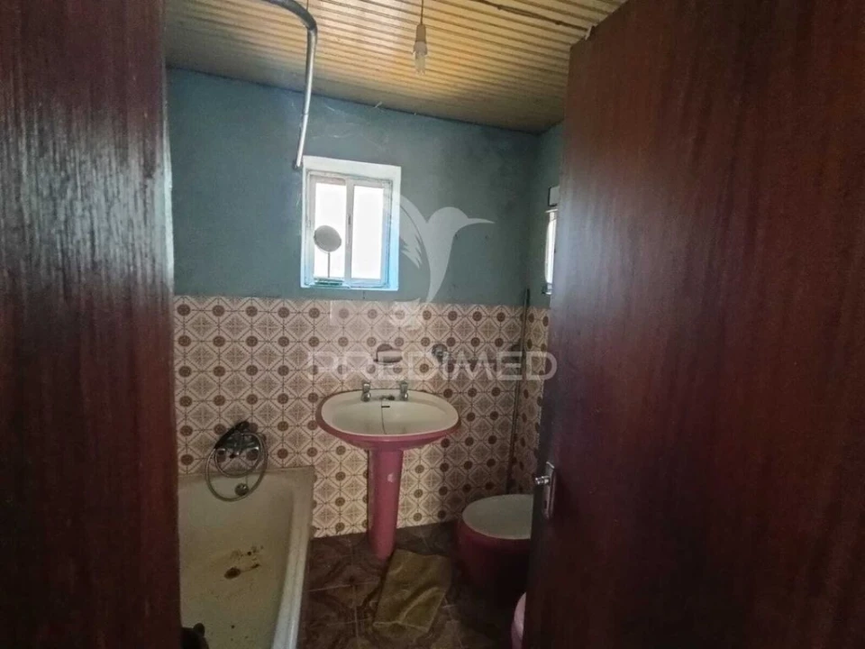 Apartamento T3 para Venda em Alcongosta Foto 11
