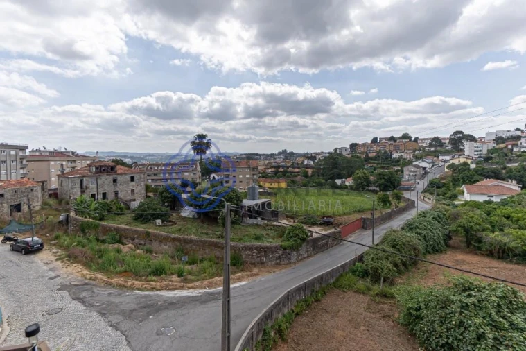 Apartamento T2 para Venda em Oliveira do Douro Foto 8