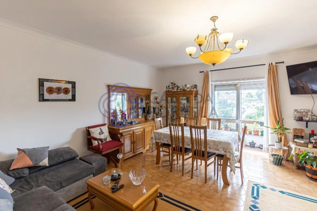 Apartamento T2 para Venda em Oliveira do Douro Foto 3