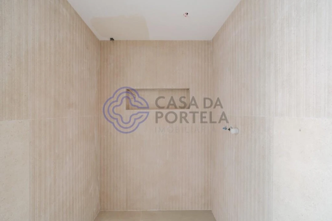 Moradia T4 para Venda em Cidade da Maia Foto 17