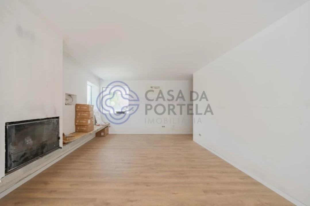 Moradia T4 para Venda em Cidade da Maia Foto 12