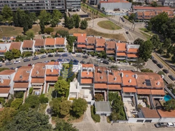 Moradia T4 para Venda em Cidade da Maia